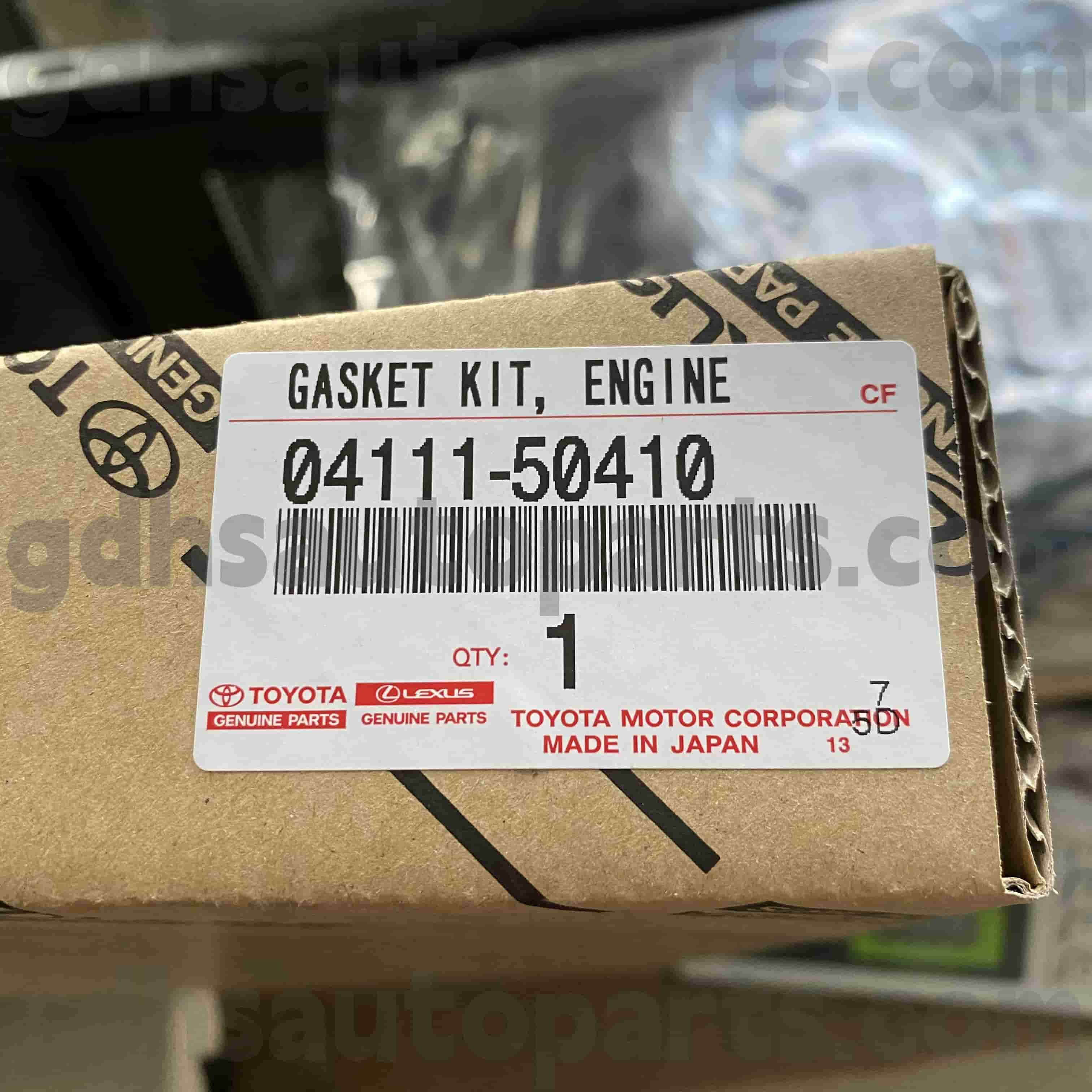 04111-50410 Toyota ชิ้นส่วนของแท้ชุดเครื่องยนต์ยกเครื่องสำหรับเรือลาดตระเวนที่ดิน