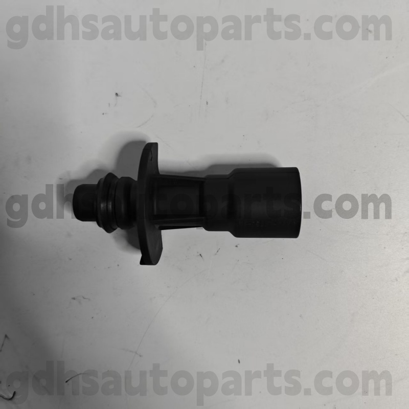 320221 ท่อปั๊มน้ำ Nissens สำหรับ Range Rover Sport, Range Rover, Discovery, Range Rover Velar OE No. LR028136