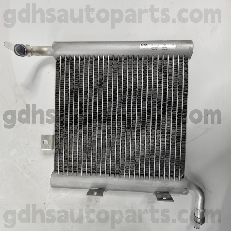607176 Nissens Radiator Assembly สำหรับ Range Rover Velar OE No. LR140296
