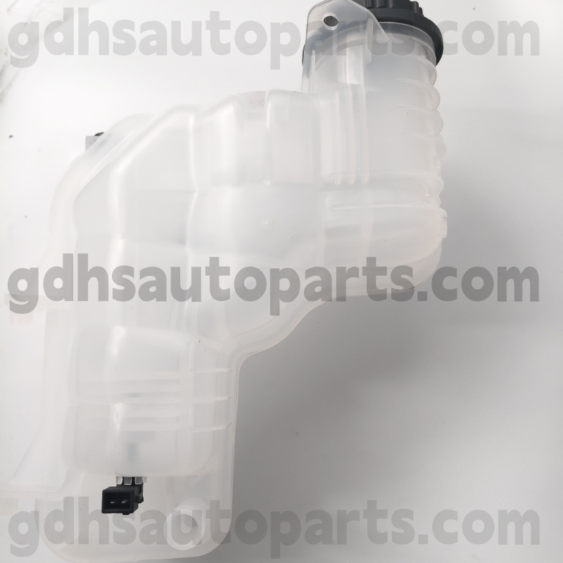 996242 อ่างเก็บน้ำสารหล่อเย็น Nissens สำหรับ Range Rover OE NO LR023080